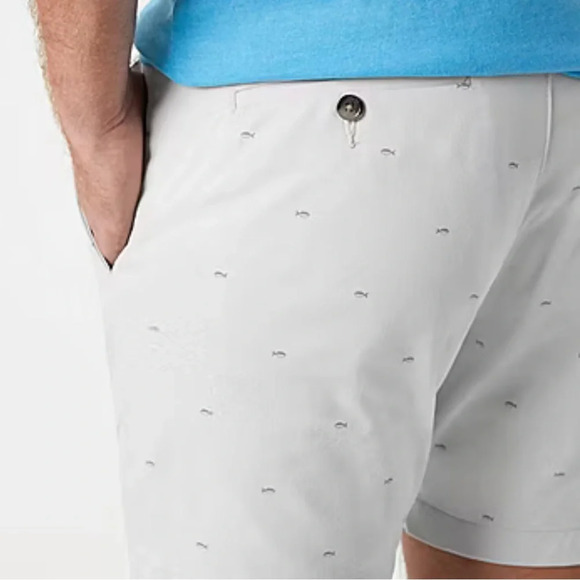 St Johns Bay Temp Flex 7” Chino Shorts Mens Size 38 Nice Stretch Grey Fish - Picture 3 of 9